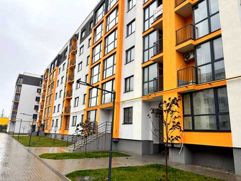квартира за адресою Райдужна вул., 104