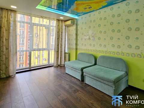 квартира за адресою Регенераторна вул., 4 к7