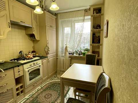 квартира за адресою Олега Антонова, 12