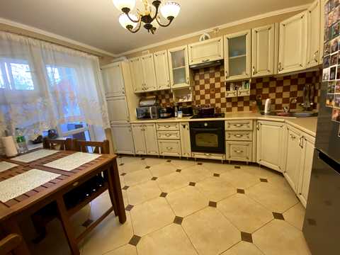 квартира по адресу Келецкая ул., 140