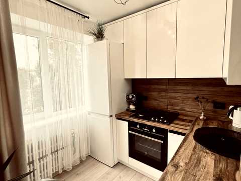 квартира за адресою Степана Бандери просп., 86