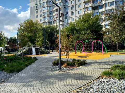 комерційна за адресою Донецьке шосе, 121