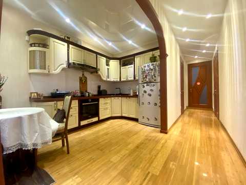 квартира за адресою Михайла Болтенка вул. (Адмірала Лазарєва), 40
