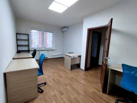 комерційна за адресою Бориса Гмирі вул., 16А