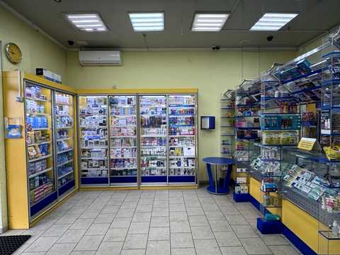 комерційна за адресою Покровська вул., 63