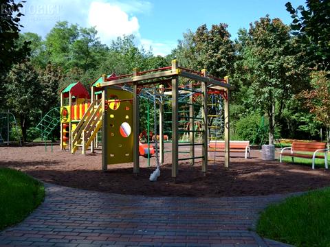 квартира за адресою Авіаконструктора Ігоря Сікорського вул. (Танкова), 1