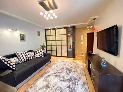 квартира за адресою Івана Мазепи вул. (Січневого Повстання), 8