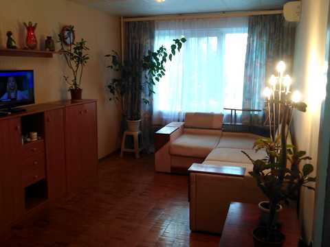 квартира за адресою Патріарха Мстислава Скрипника вул. (Миколи Островського), 9
