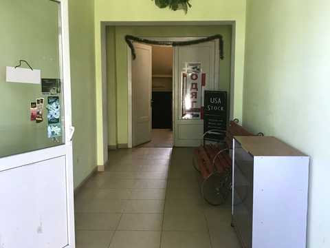 комерційна за адресою Андрея Шептицького вул., 5