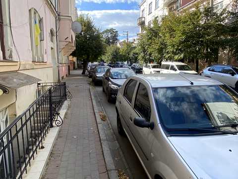 комерційна за адресою Вільде І. вул., 7