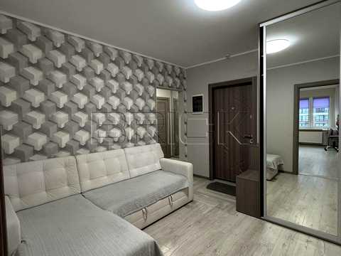 квартира за адресою Сергія Данченка вул., 5