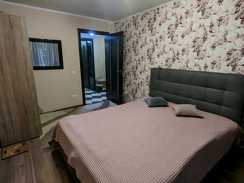 квартира за адресою В'ячеслава Чорновола, 96