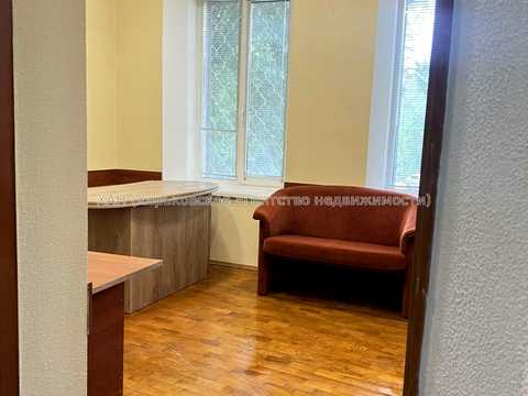 коммерческая по адресу Потебни ул., 2