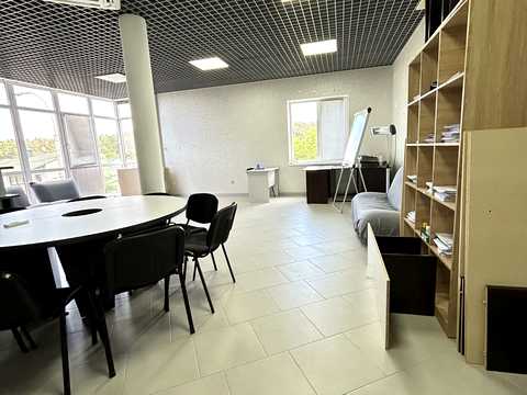 комерційна за адресою Поповича, 8А/1
