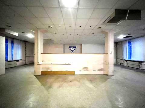 комерційна за адресою Бориса Чичибабіна вул., 2