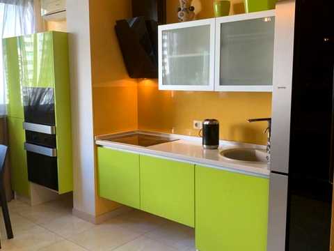 квартира за адресою Лариси Руденко вул., 3