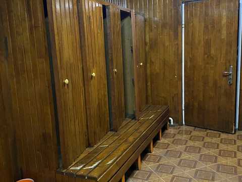 комерційна за адресою Перемоги вул., 393