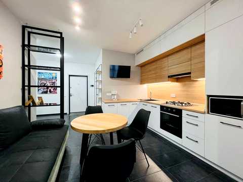 квартира за адресою Героїв Дніпра вул., 4