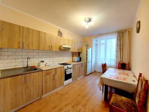 квартира за адресою Черкаська вул., 2