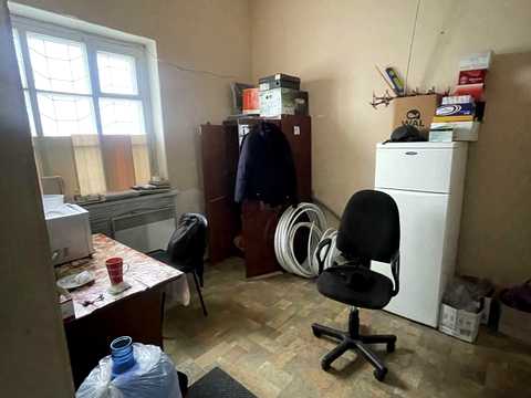 комерційна за адресою Карпенка-Карого вул., 60