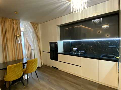 квартира за адресою Чорновола, 7
