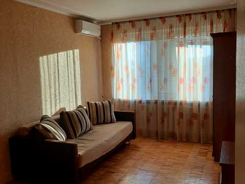квартира за адресою Зої Гайдай вул., 12/10