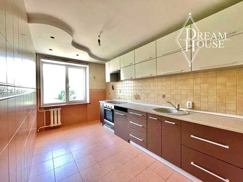 квартира за адресою 15-й мікрорайон, 19
