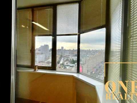 квартира за адресою Кропивницького вул., 10