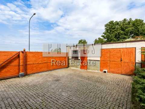 будинок за адресою Київ, 126-та Садова вул.