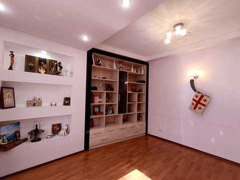 квартира за адресою Тіниста вул., 15