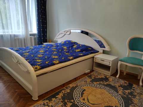 квартира за адресою Микільський пров. (Січневий), 1/25а