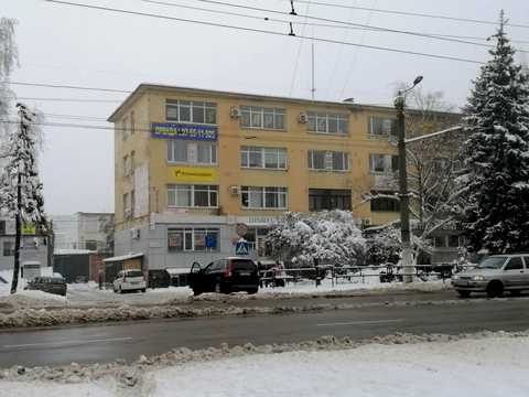 комерційна за адресою Київська вул., 79