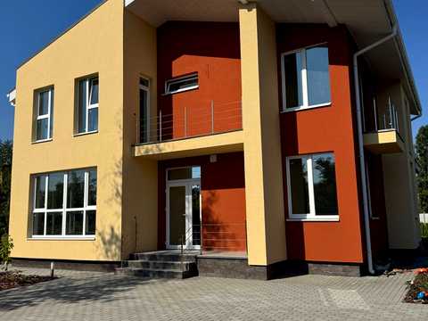 будинок за адресою Вишнева