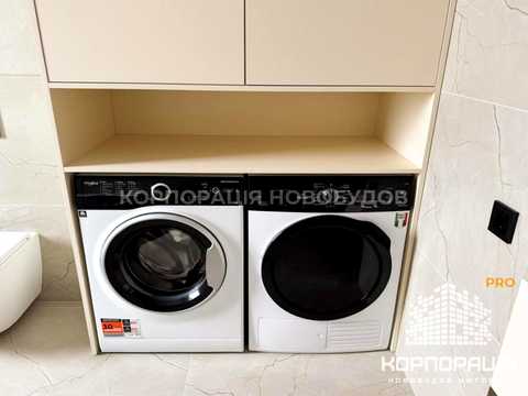 будинок за адресою с. Сторожниця, Волошкова, 10А
