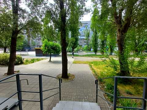 коммерческая по адресу Калиновая ул., 70