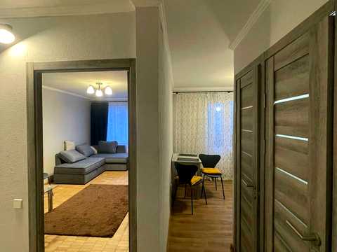 квартира за адресою Пантелеймона Куліша вул. (Челябінська), 17