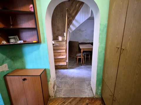 будинок за адресою Донецька вул., 9
