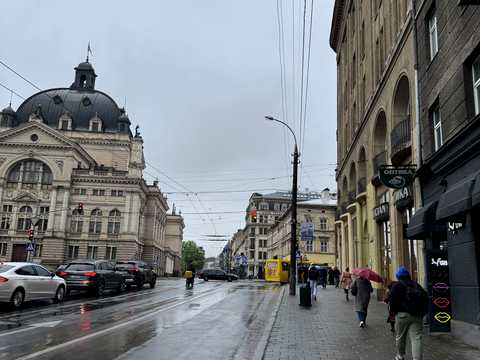 квартира по адресу Черновола просп. (700-летия Львова), 1