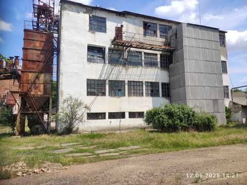 коммерческая по адресу Болгарских Ополченцев ул. (Асена Христева), 1