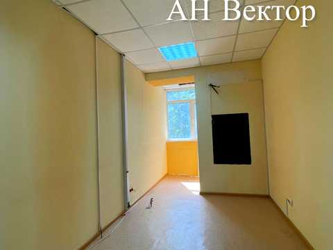 комерційна за адресою Клочківська вул., 191а