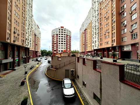 комерційна за адресою Федора Ернста вул., 16-Б