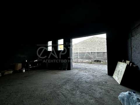 комерційна за адресою Пирогівський Шлях вул. (Червонопрапорна), 1