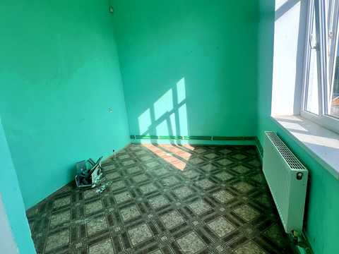 комерційна за адресою Центральна вул., 2