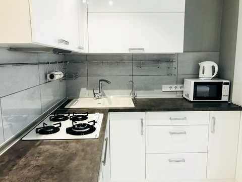 квартира за адресою Практичная, 6
