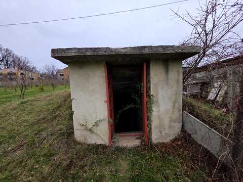 комерційна за адресою Провулок Святковий, 2