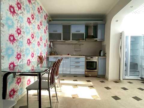 квартира за адресою Ялтинська вул., 15
