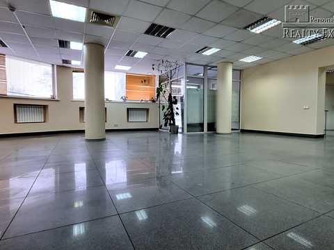 комерційна за адресою Героїв полку "Азов" вул. (Маршала Малиновського), 11