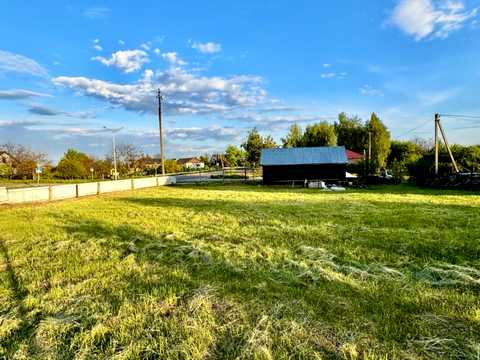 ділянка за адресою с. Киїнка, Перемоги вул., 83