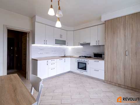 квартира за адресою Практична вул., 3