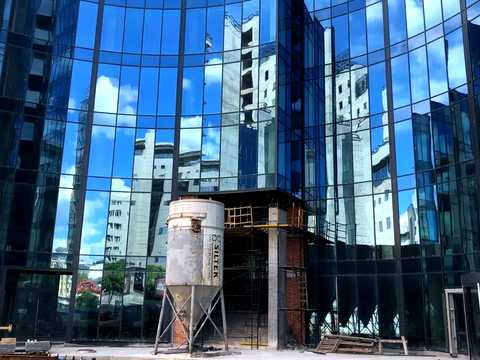 комерційна за адресою Короленківська вул., 22